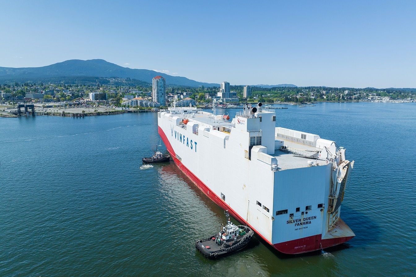 Lô xe VinFast VF 8 đầu tiên cập cảng Canada - sẵn sàng bàn giao từ tháng 6/2023