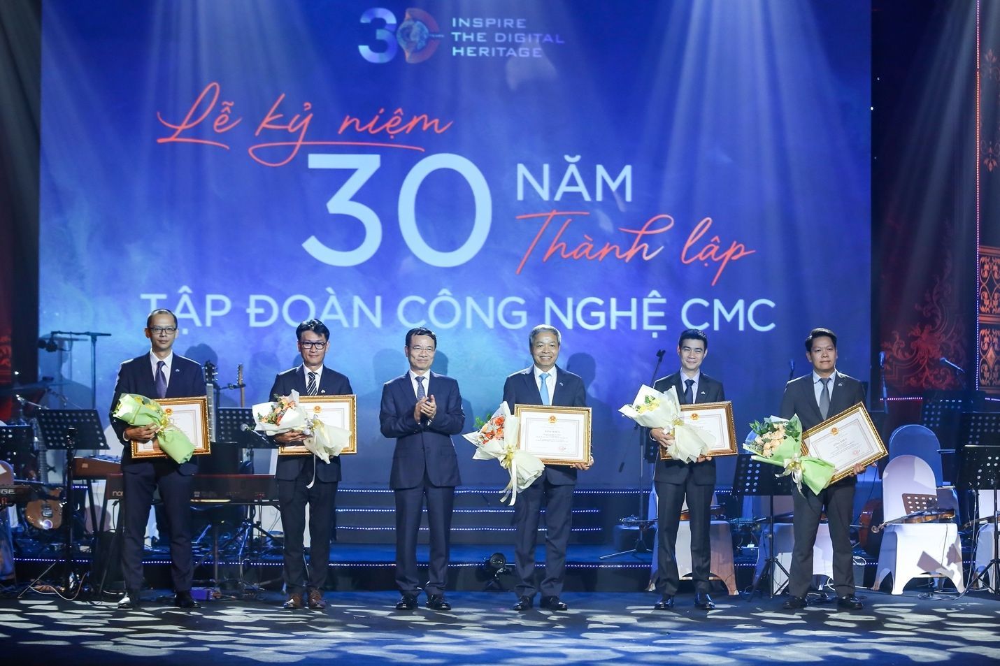 CMC TS: Sứ mệnh đồng hành chuyển đổi số cùng doanh nghiệp CMC TS: Sứ mệnh đồng hành chuyển đổi số cùng doanh nghiệp