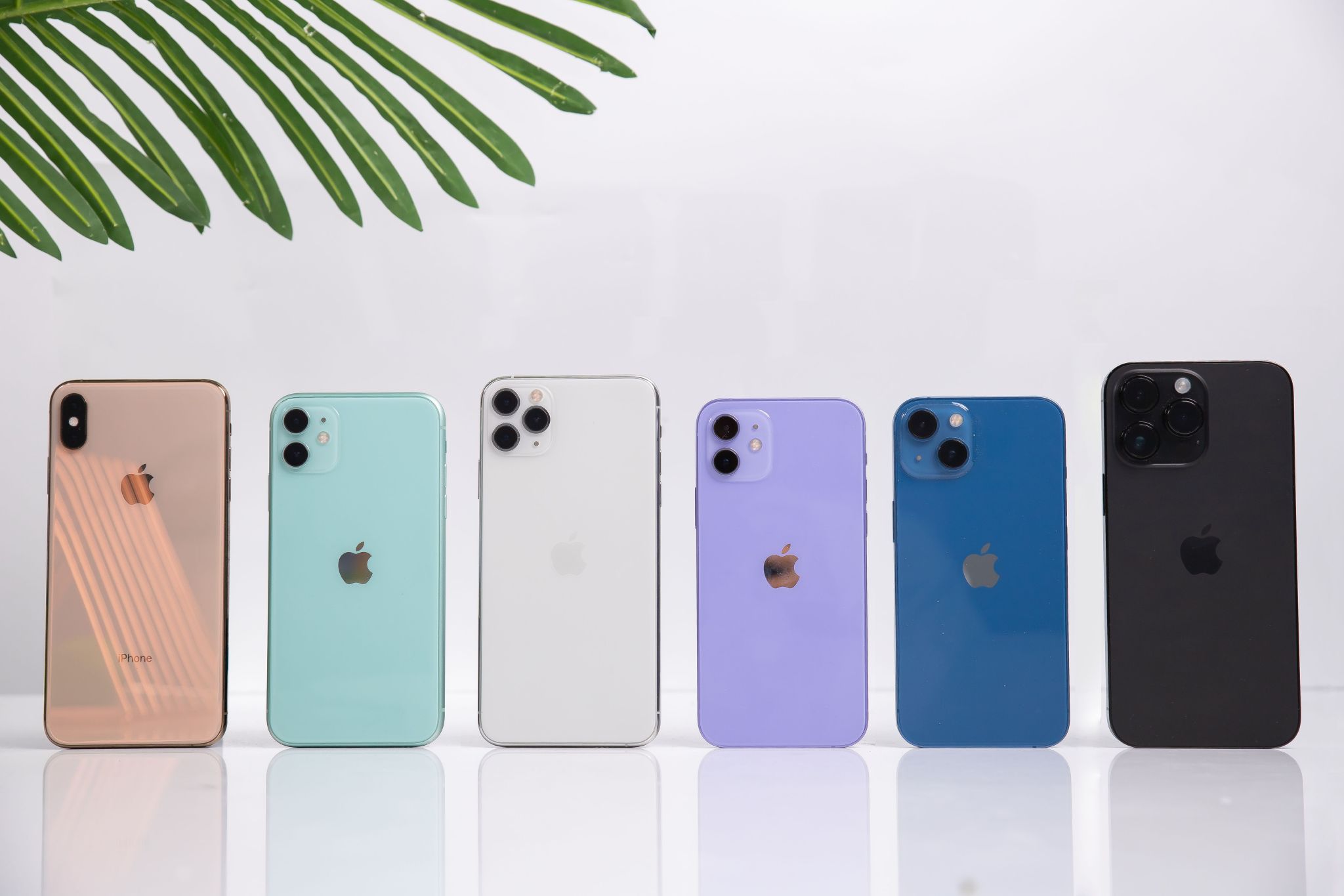 Giá iPhone tháng 6/2023 giảm chạm đáy hơn 8 triệu đồng, iPhone 14 Pro Max giá cuối từ 23,59 triệu đồng 215658-iphone-giam-cham-day-hon-8-trieu-dong
