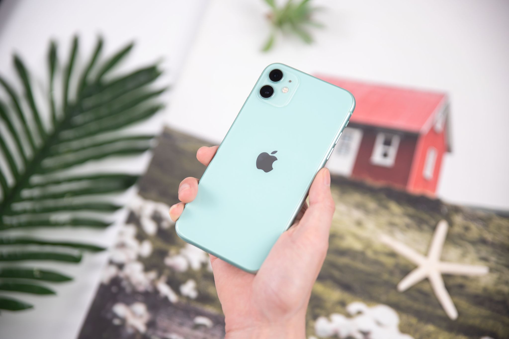 Giá iPhone tháng 6/2023 giảm chạm đáy hơn 8 triệu đồng, iPhone 14 Pro Max giá cuối từ 23,59 triệu đồng 215658-iphone-giam-cham-day-hon-8-trieu-dong
