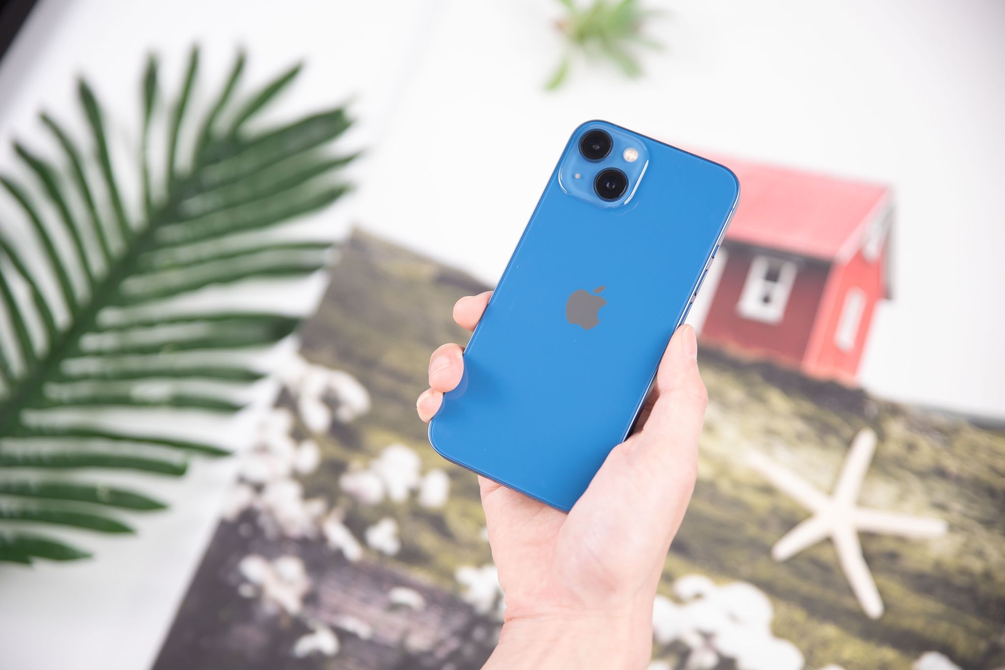 Giá iPhone tháng 6/2023 giảm chạm đáy hơn 8 triệu đồng, iPhone 14 Pro Max giá cuối từ 23,59 triệu đồng 215658-iphone-giam-cham-day-hon-8-trieu-dong