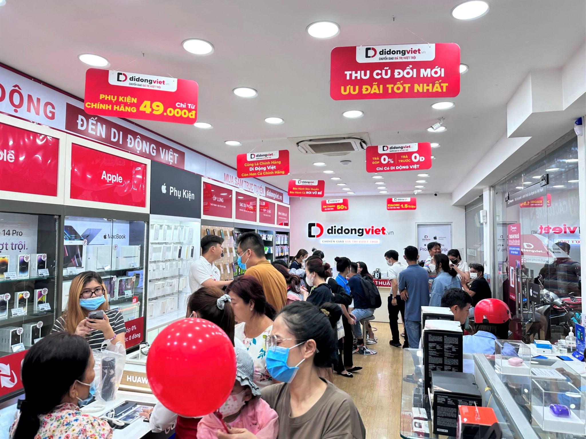 Di Động Việt đi ngược trend “cởi áo hát dưới mưa” và cái kết 215730-di-dong-viet-trend-coi-ao-cai-ket