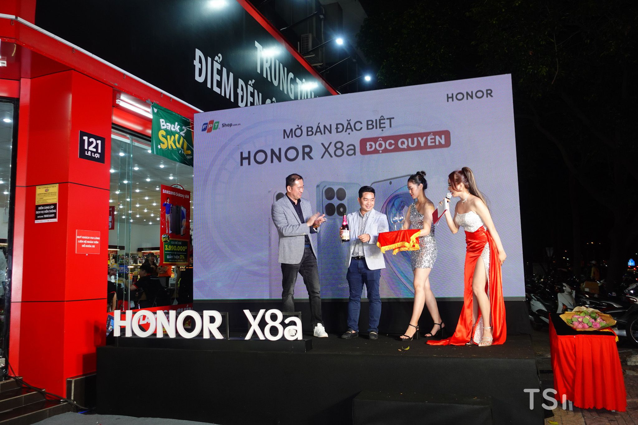 FPT Shop độc quyền bán HONOR X8a với giá hấp dẫn FPT Shop độc quyền bán HONOR X8a với giá hấp dẫn