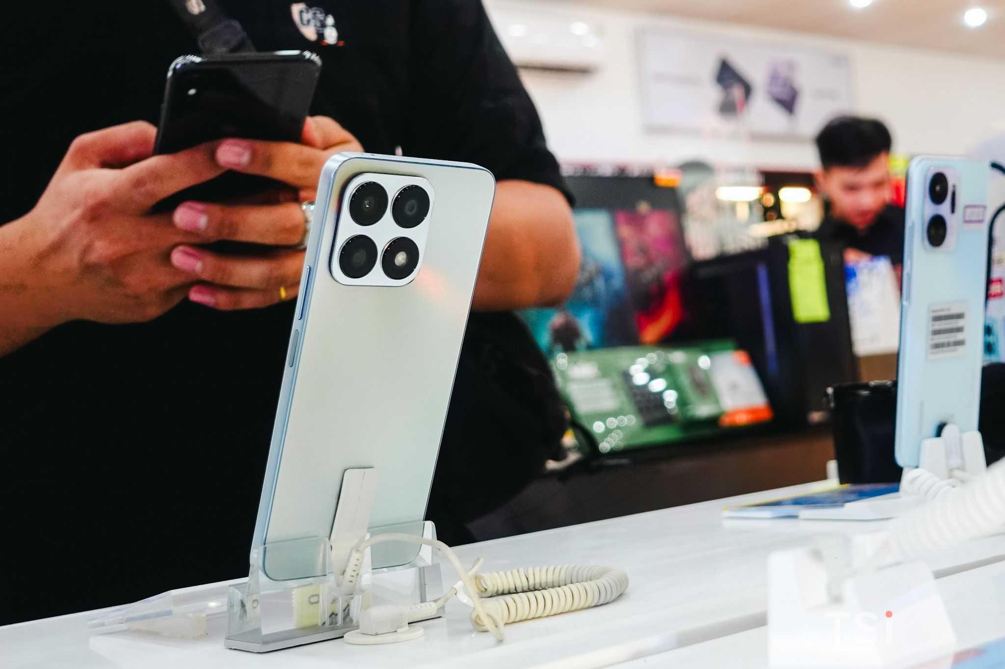 FPT Shop độc quyền bán HONOR X8a với giá hấp dẫn FPT Shop độc quyền bán HONOR X8a với giá hấp dẫn