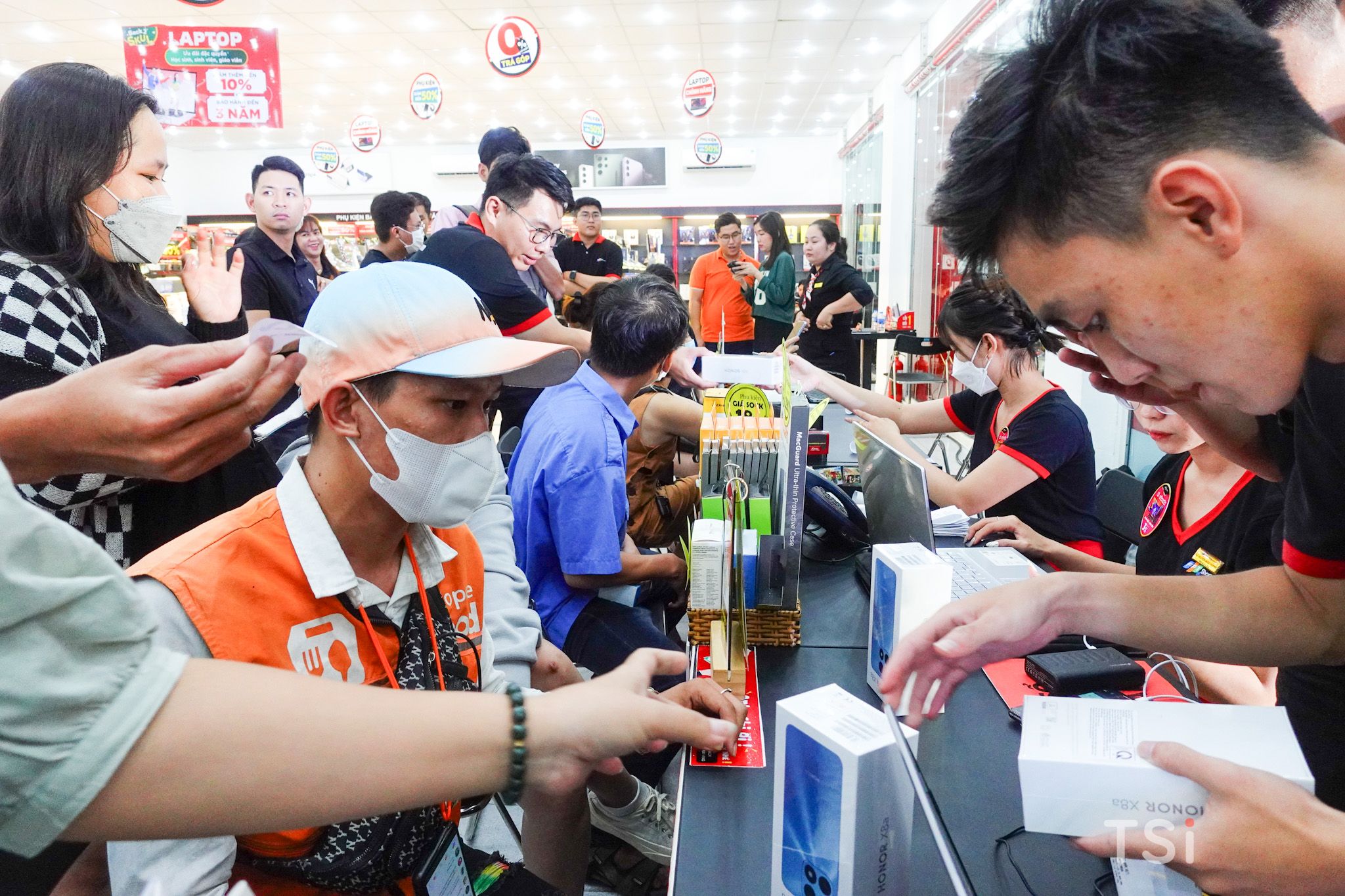 FPT Shop độc quyền bán HONOR X8a với giá hấp dẫn FPT Shop độc quyền bán HONOR X8a với giá hấp dẫn