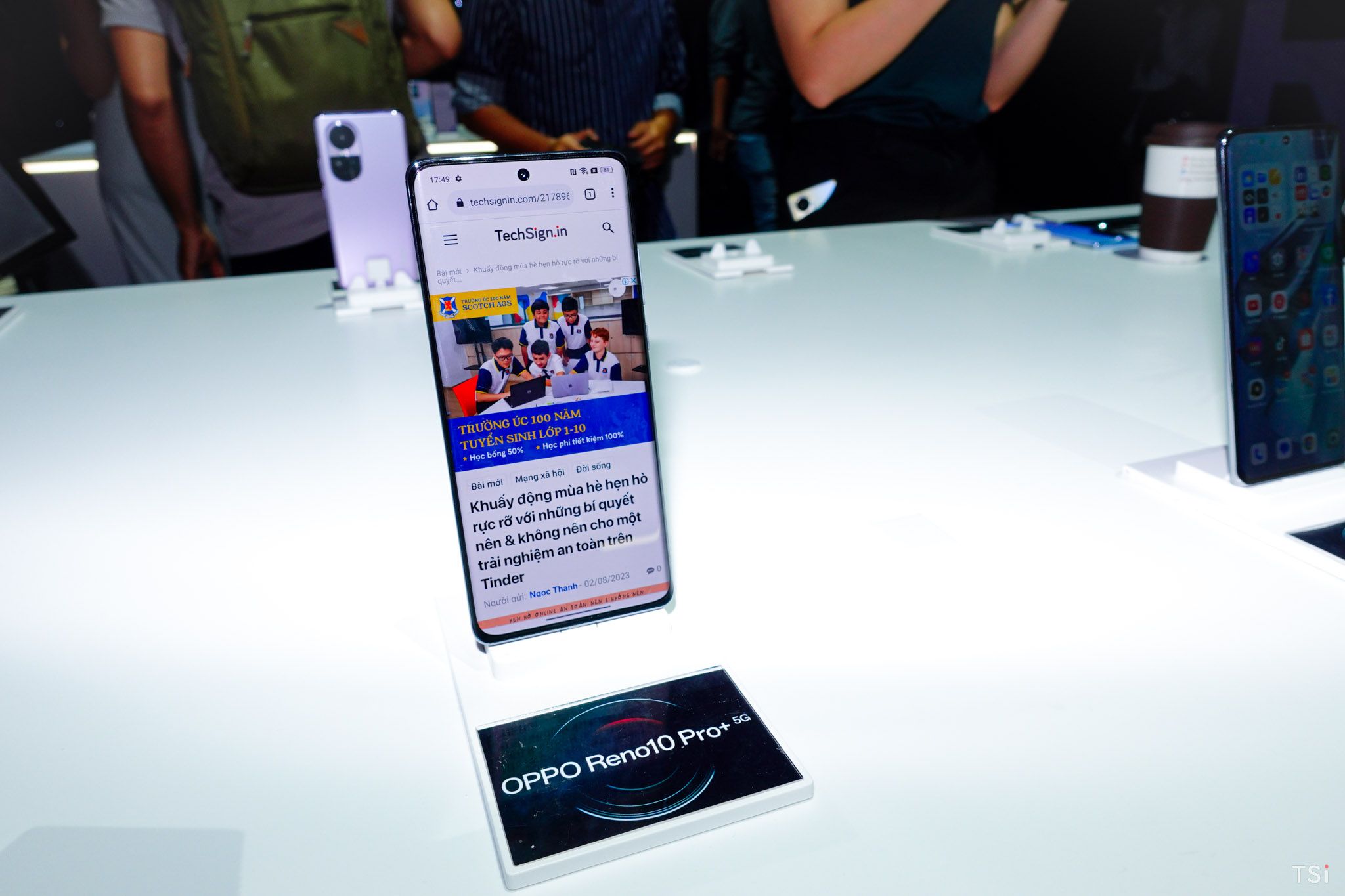 OPPO Reno10 Series ra mắt với Camera Chân dung Tele đến 64MP OPPO Reno10 Series ra mắt với Camera Chân dung Tele đến 64MP