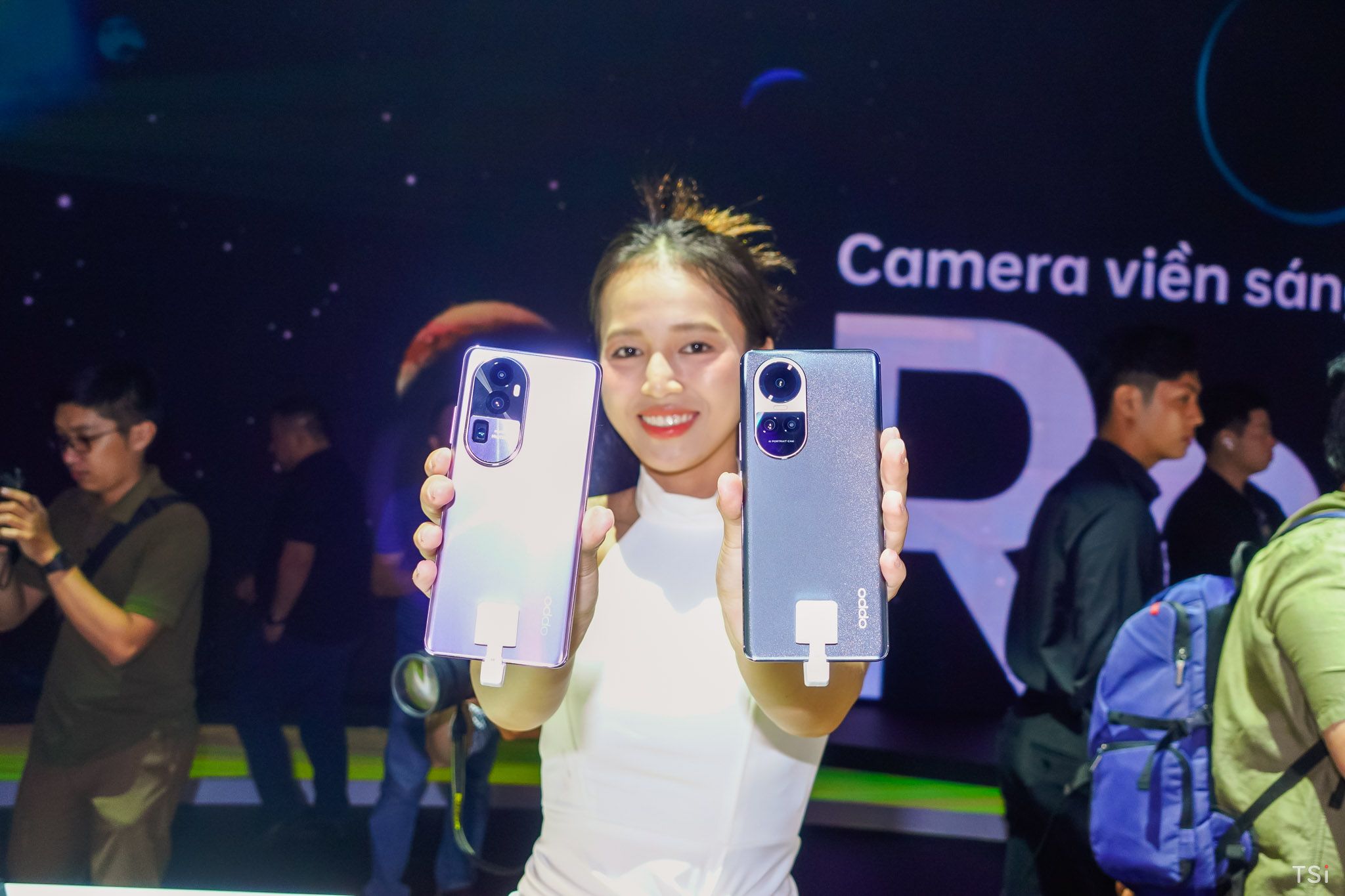 OPPO Reno10 Series ra mắt với Camera Chân dung Tele đến 64MP OPPO Reno10 Series ra mắt với Camera Chân dung Tele đến 64MP