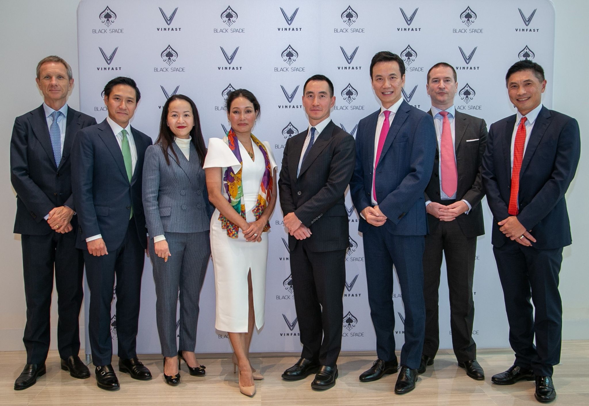 VinFast và Black Spade Acquisition Co hoàn tất hợp nhất kinh doanh 218810-vinfast-black-spade-hop-nhat-kinh-doanh