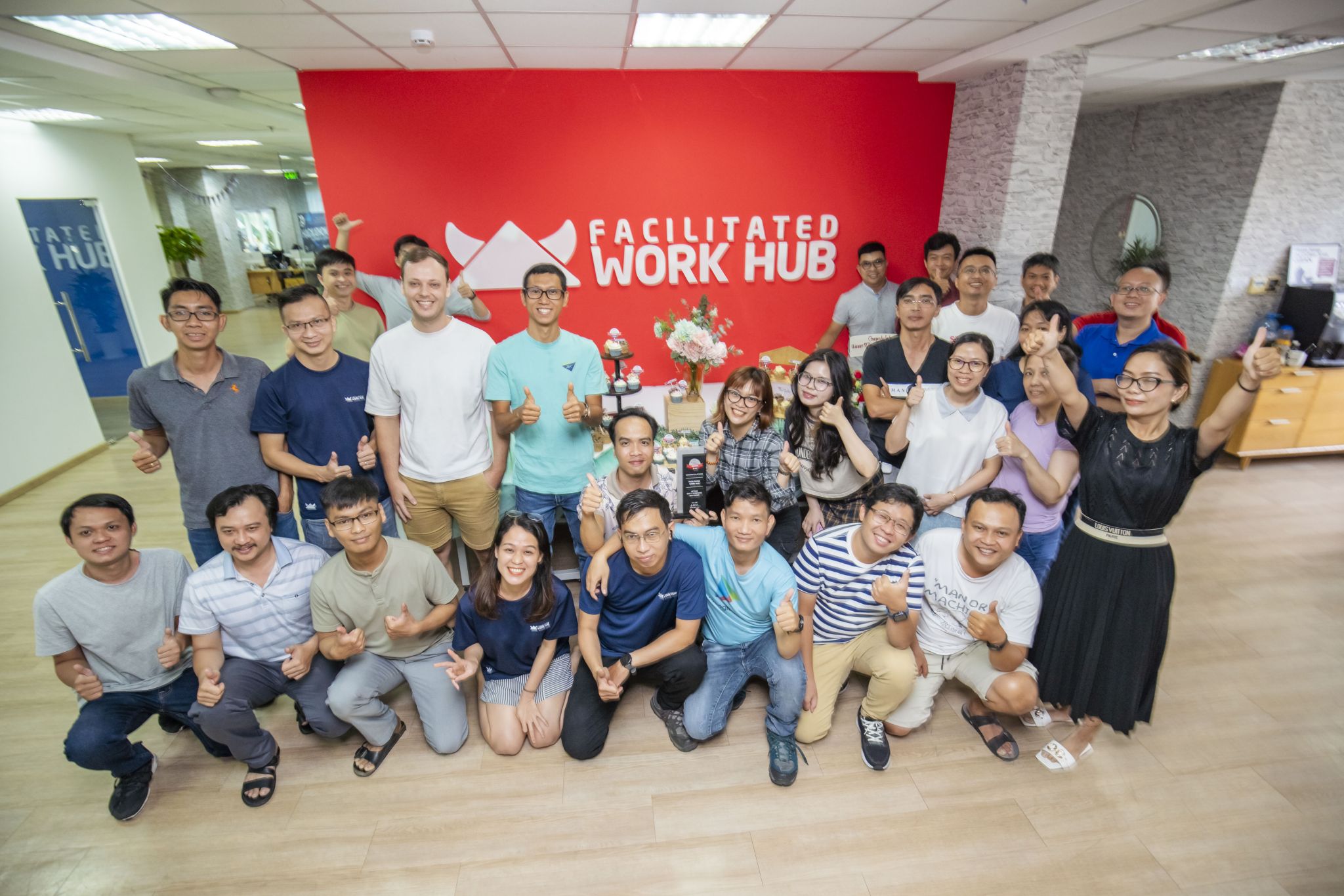 Facilitated Work Hub là đại diện duy nhất mảng nhân sự IT lọt top 5 công ty IT tốt nhất Việt Nam 2023 218857-facilitated-work-hub-top-5-2023