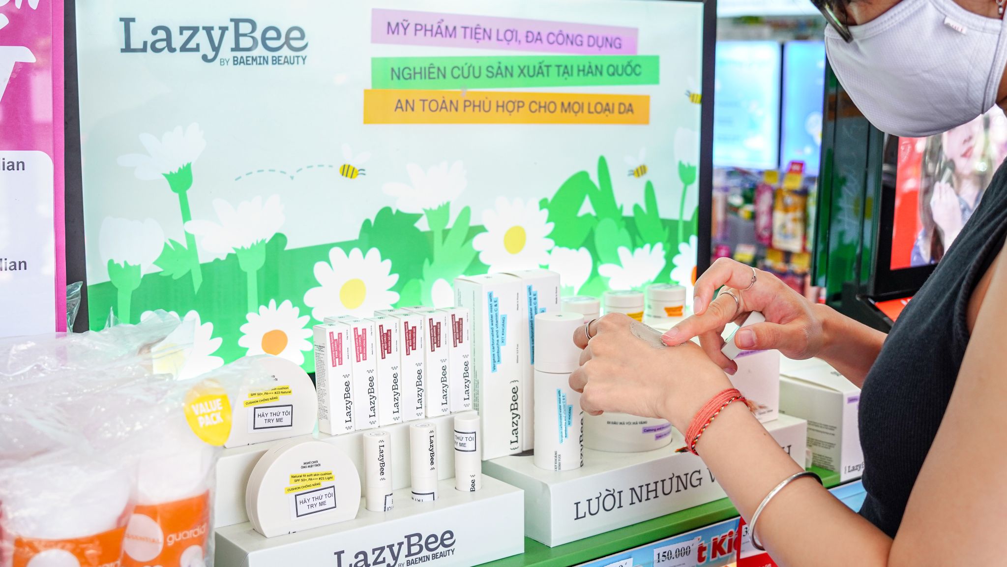 Thương hiệu mỹ phẩm Lazy Bee chính thức có mặt ở khắp Việt Nam 218945-thuong-hieu-my-pham-lazy-bee-viet-nam