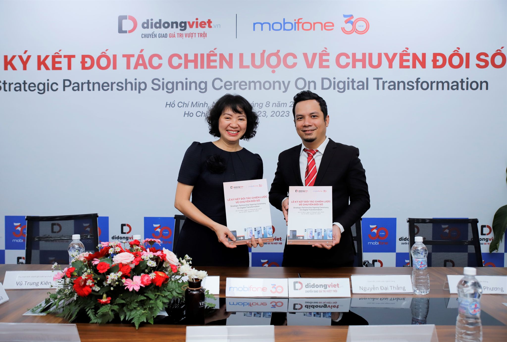 Di Động Việt cùng MobiFone thúc đẩy chuyển đổi số quốc gia 219385-di-dong-viet-mobifone-chuyen-doi-so