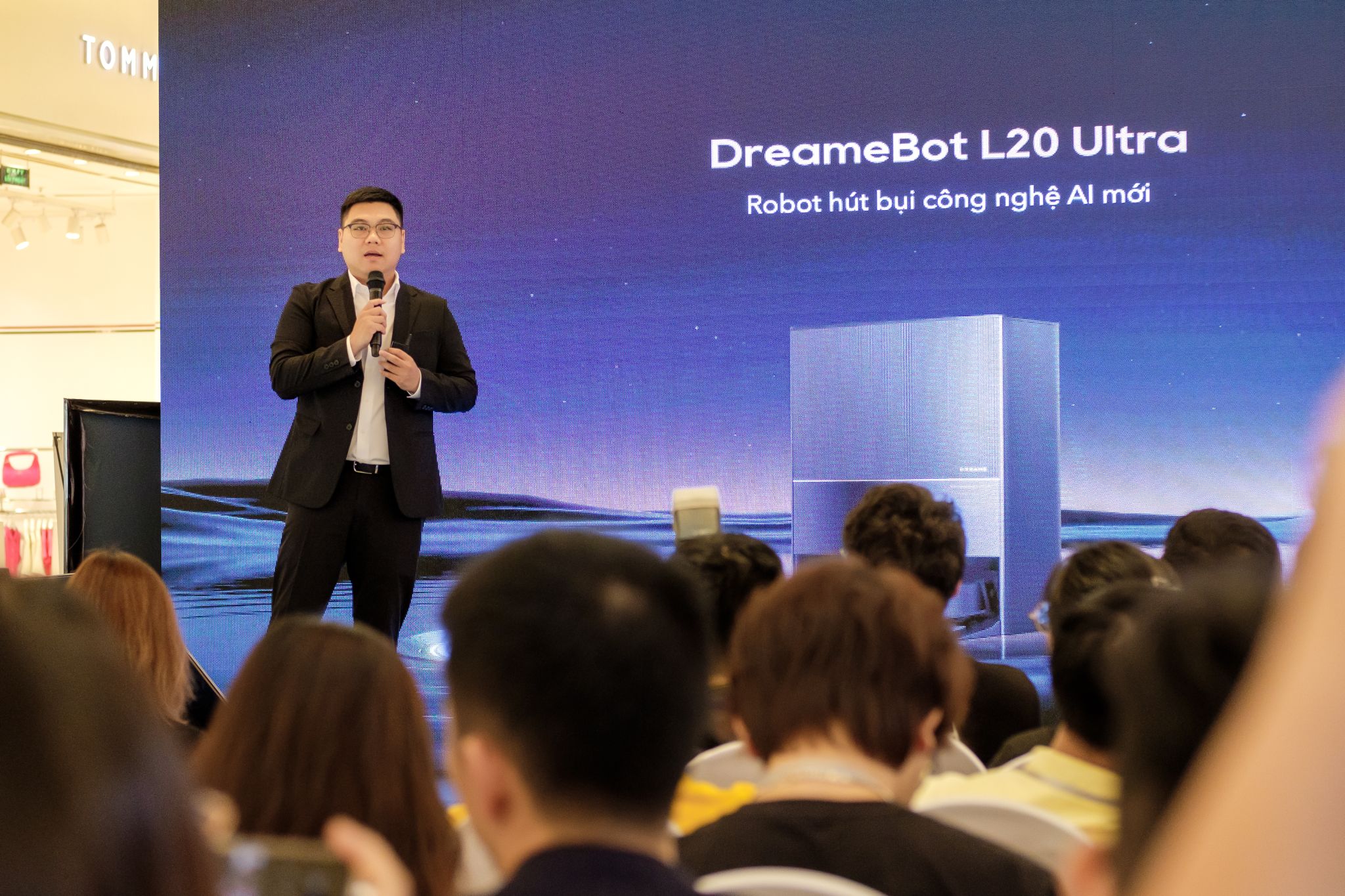 Dreame ra mắt robot hút bụi DreameBot L20 Ultra và máy lau sàn Dreame H12 Dual Dreame ra mắt robot hút bụi DreameBot L20 Ultra và máy lau sàn Dreame H12 Dual