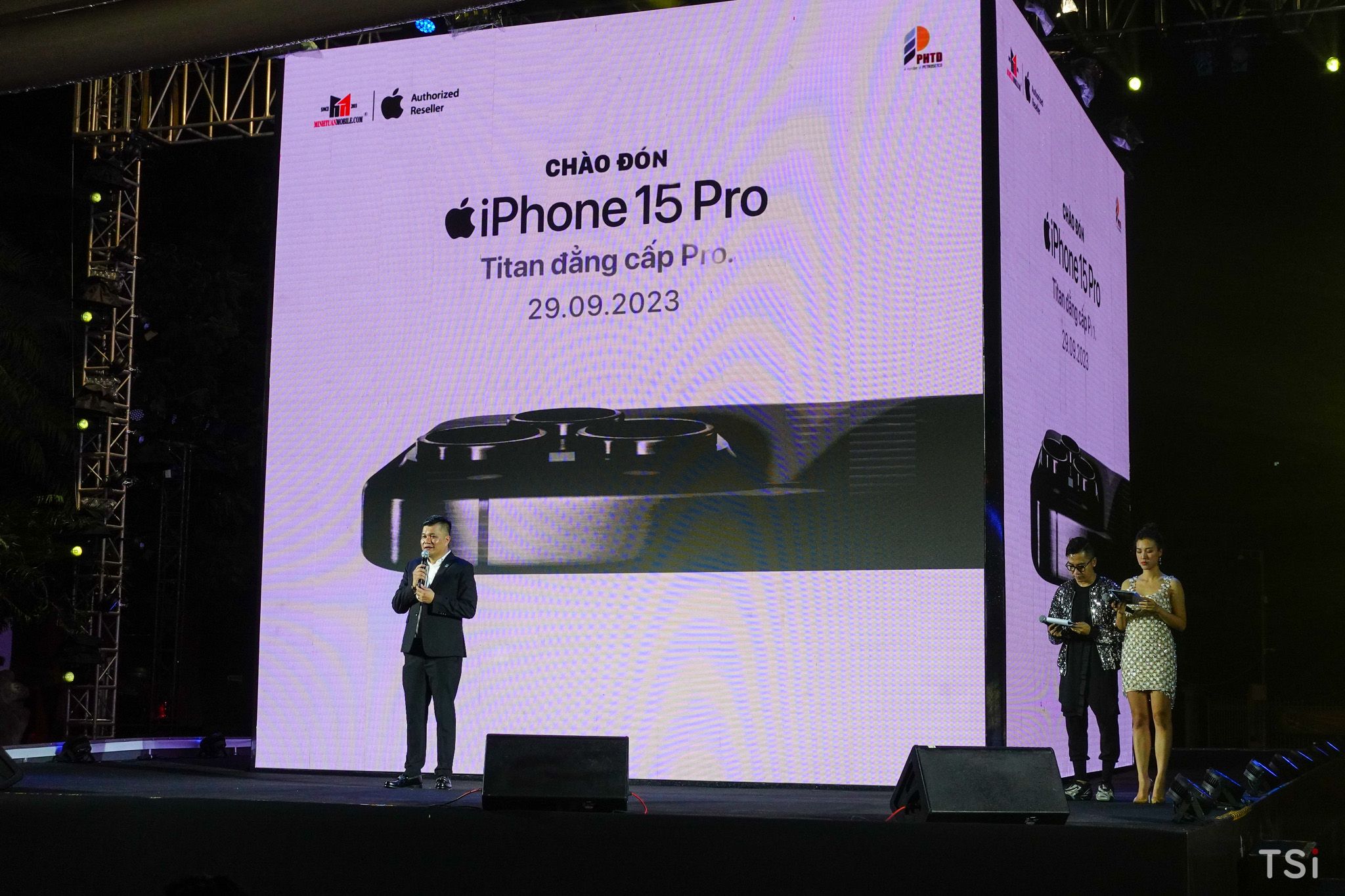 Mừng 'Tuổi 20', Minh Tuấn Mobile mở bán sớm iPhone 15 chính hãng với nhiều ưu đãi