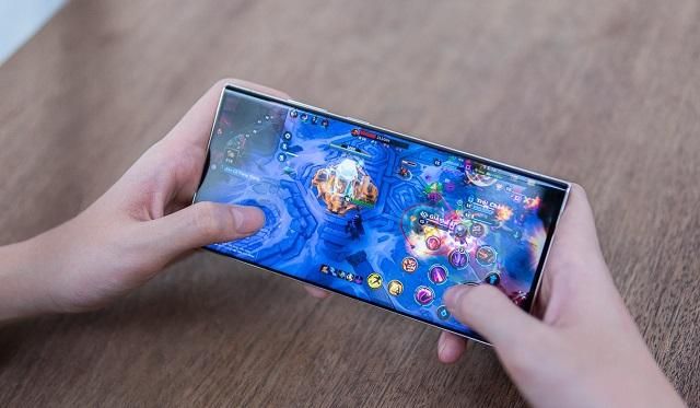 Chip A17 Bionic “gánh còng lưng” thế hệ Táo thứ 15, còn S23 Ultra ung dung nhờ sự cộng hưởng từ cấu hình, phần mềm cho đến S Pen đa nhiệm Chip A17 Bionic “gánh còng lưng” thế hệ Táo thứ 15, còn S23 Ultra ung dung nhờ sự cộng hưởng từ cấu hình, phần mềm cho đến S Pen đa nhiệm