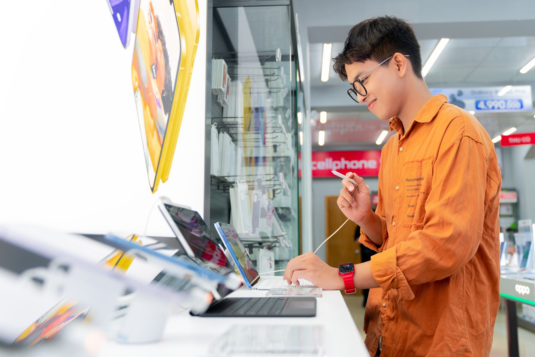 CellphoneS đặt mục tiêu tăng trưởng 3 con số với iPhone 15, Apple Watch mới 220605-cellphones-iphone-15-apple-watch-moi