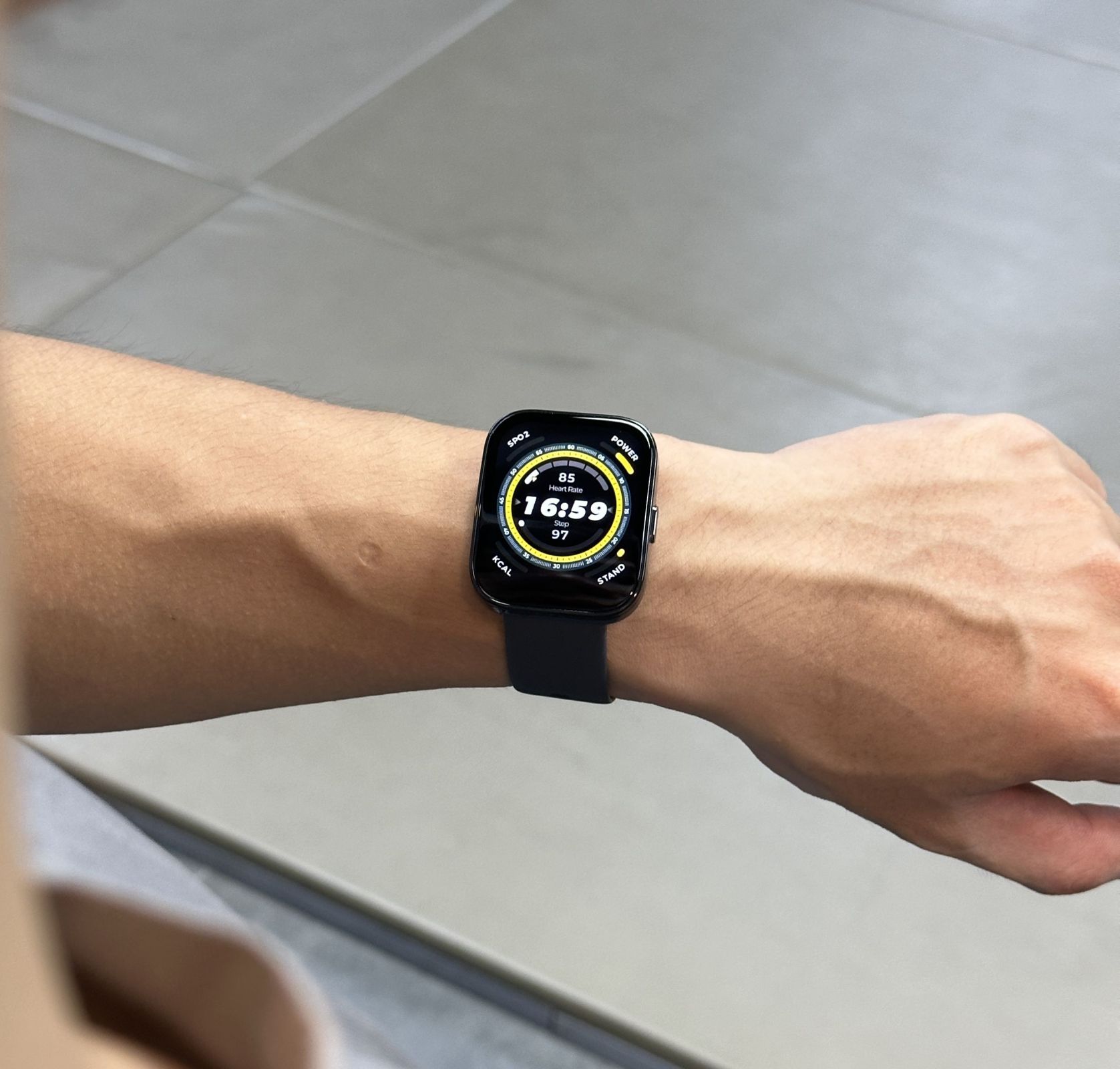 Huami ra mắt Amazfit Bip 5: màn hình siêu lớn 1.91”, có nghe gọi, giá chưa đến 2 triệu 220931-huami-amazfit-bip-5-man-hinh-1-19