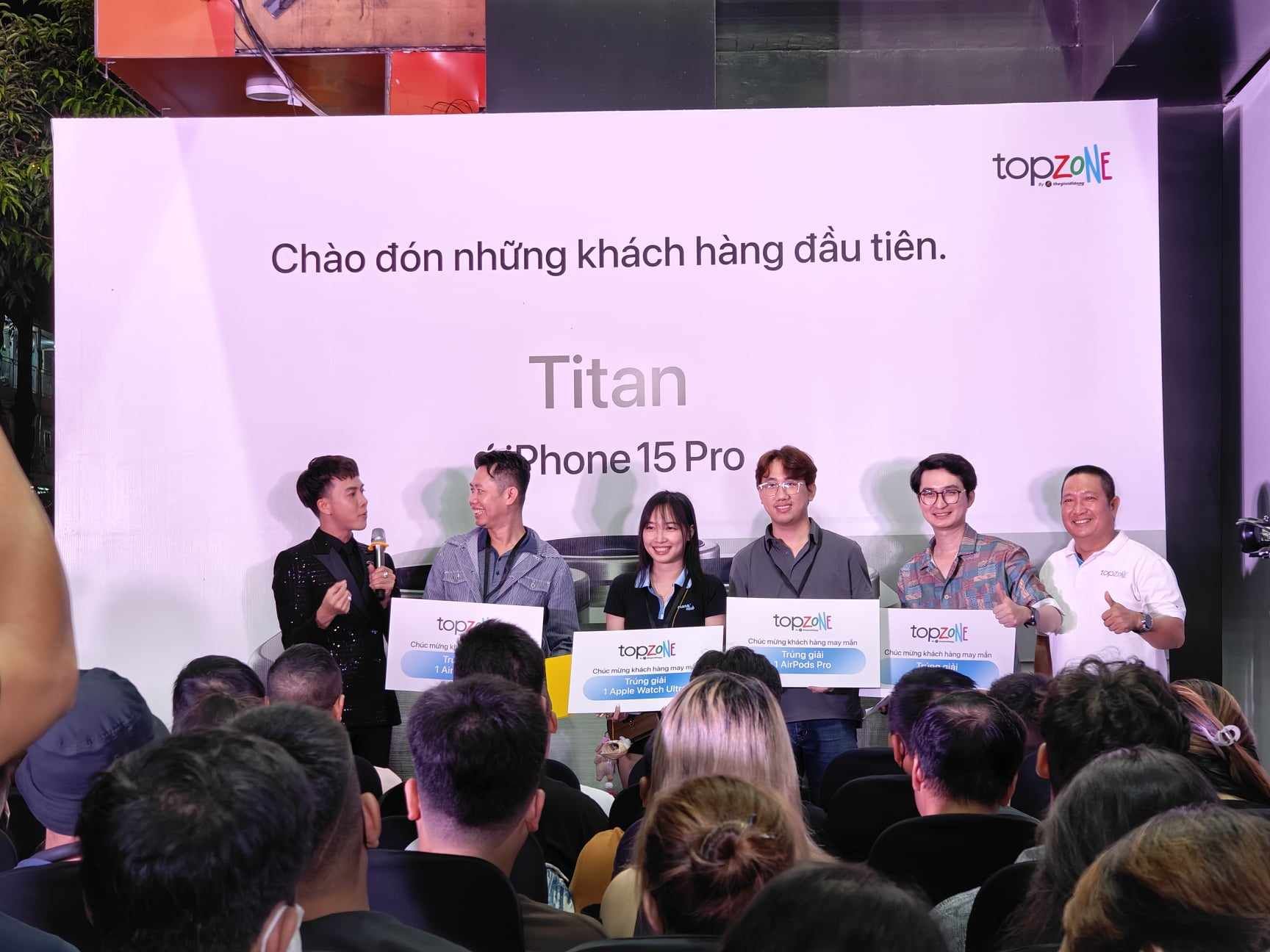 TopZone và Thế Giới Di Động chính thức mở bán iPhone 15 series