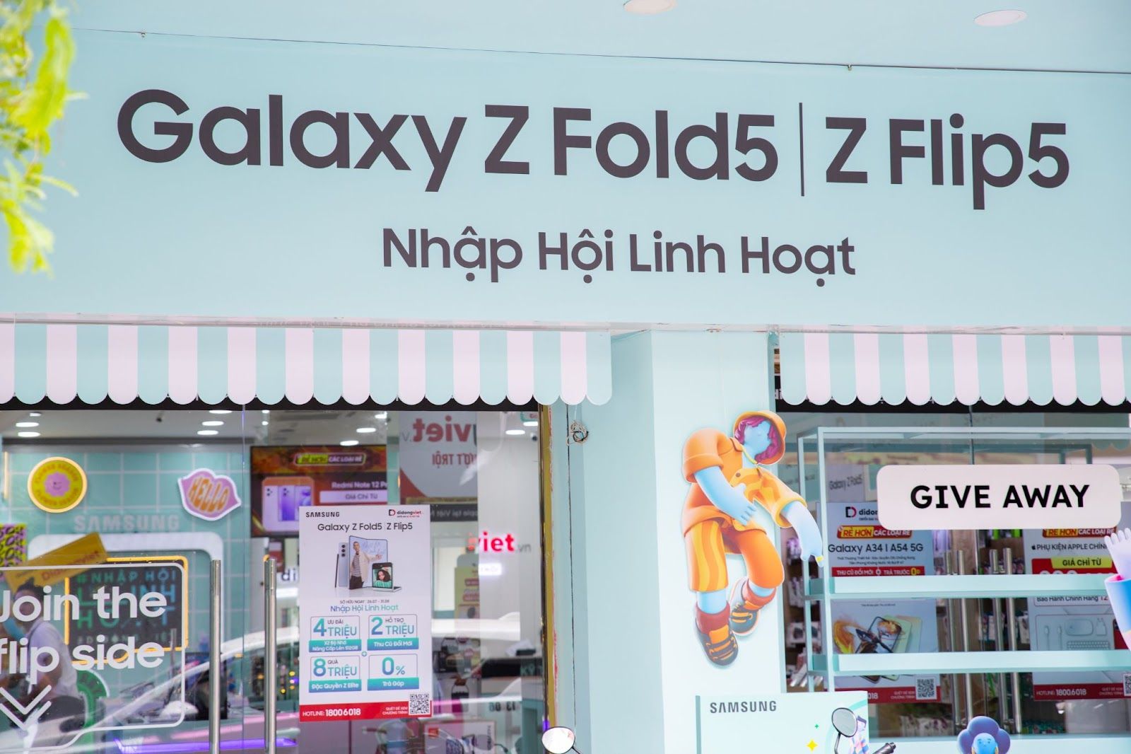 Chiến dịch “Phủ xanh” - Trải nghiệm Samsung cao cấp tại Di Động Việt Chiến dịch “Phủ xanh” - Trải nghiệm Samsung cao cấp tại Di Động Việt