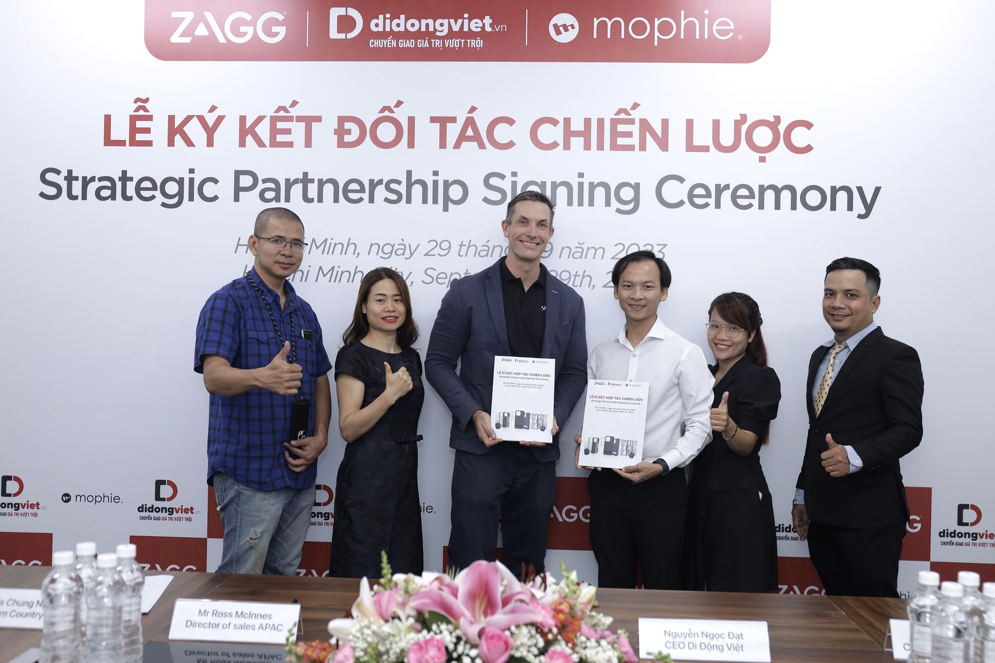Di Động Việt cùng ZAGG: Giải pháp bảo vệ toàn diện cho iPhone 15 series 221874-di-dong-viet-zagg-bao-ve-iphone-15