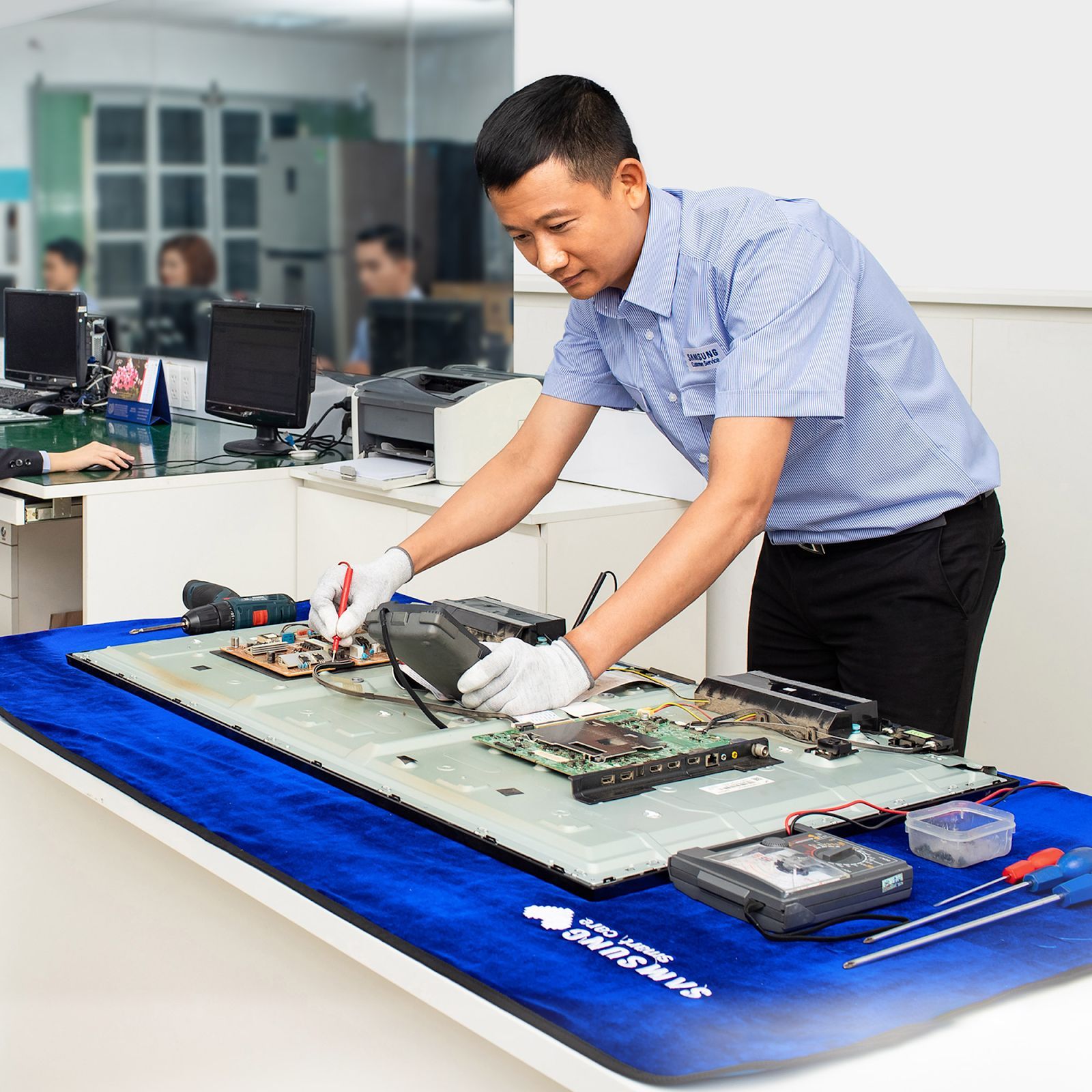 Samsung Việt Nam ghi dấu ấn với thành tích dẫn đầu xu hướng dịch vụ mang ý thức môi trường Samsung Việt Nam ghi dấu ấn với thành tích dẫn đầu xu hướng dịch vụ mang ý thức môi trường