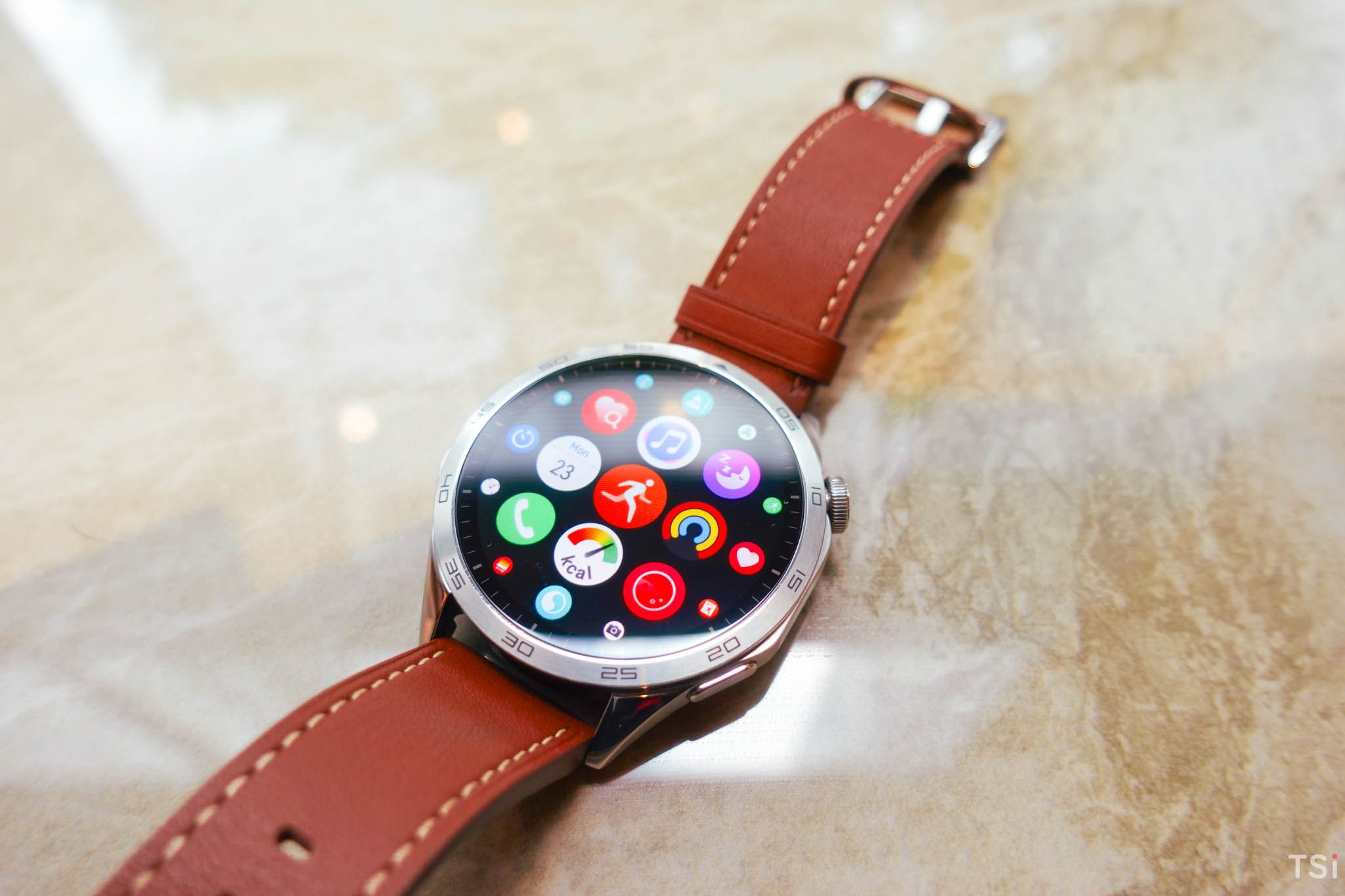 Huawei Watch GT 4: nhiều nâng cấp tốt hơn Huawei Watch GT 4: nhiều nâng cấp tốt hơn