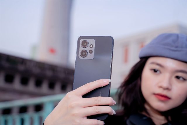 2-ly-do-mua-xiaomi-oppo-honor-di-dong-viet