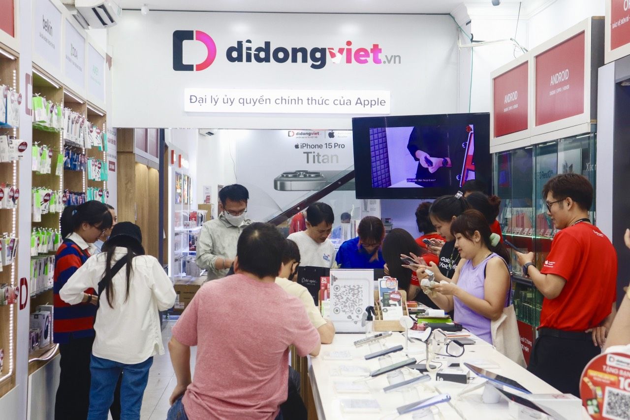 Đại lý bán lẻ di động “hốt bạc” dịp Black Friday 2023 225263-dai-ly-ban-le-hot-bac-black-friday-2023