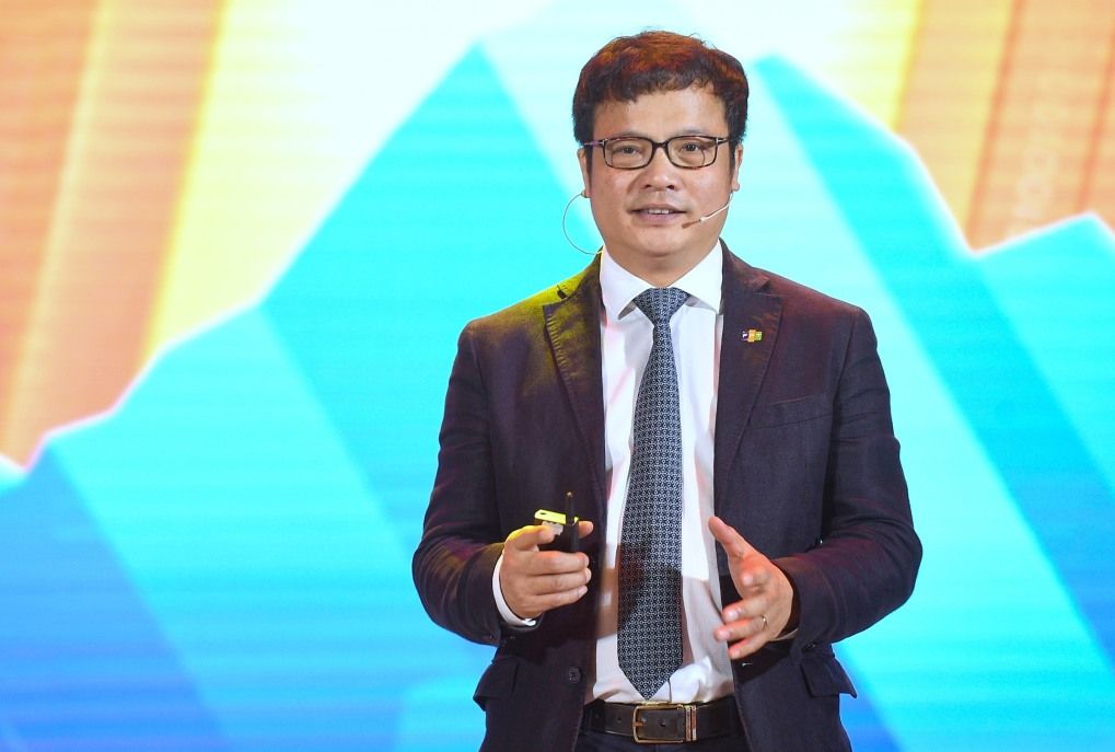 FPT giới thiệu hệ sinh thái sản phẩm “Công nghệ số kiến tạo doanh nghiệp số thông minh” 226097-fpt-he-sinh-thai-san-pham-cong-nghe-so