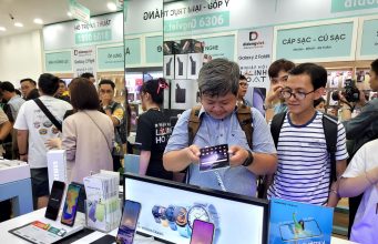 Điện thoại Samsung giảm giá đến 15 triệu đồng