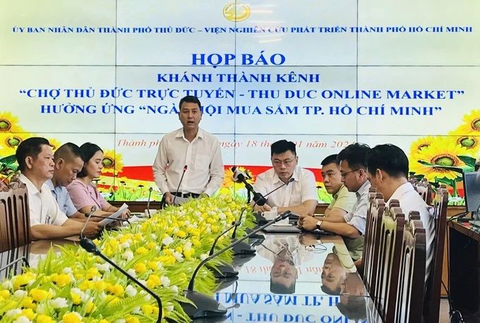 TikTok phối hợp cùng UBND TP. Thủ Đức, Viện Nghiên cứu phát triển TP.HCM tổ chức “Ngày hội Mua sắm Tết TP.HCM – Chợ Thủ Đức trực tuyến” 228404-tiktok-cho-thu-duc-truc-tuyen