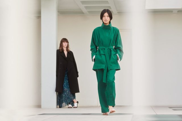 228581-uniqlo-clare-waight-keller-2024-5