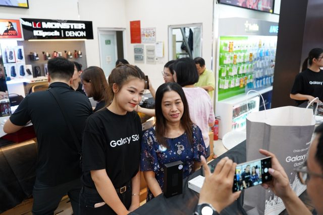 228749-samzone-tra-hang-som-galaxy-s24-series-4