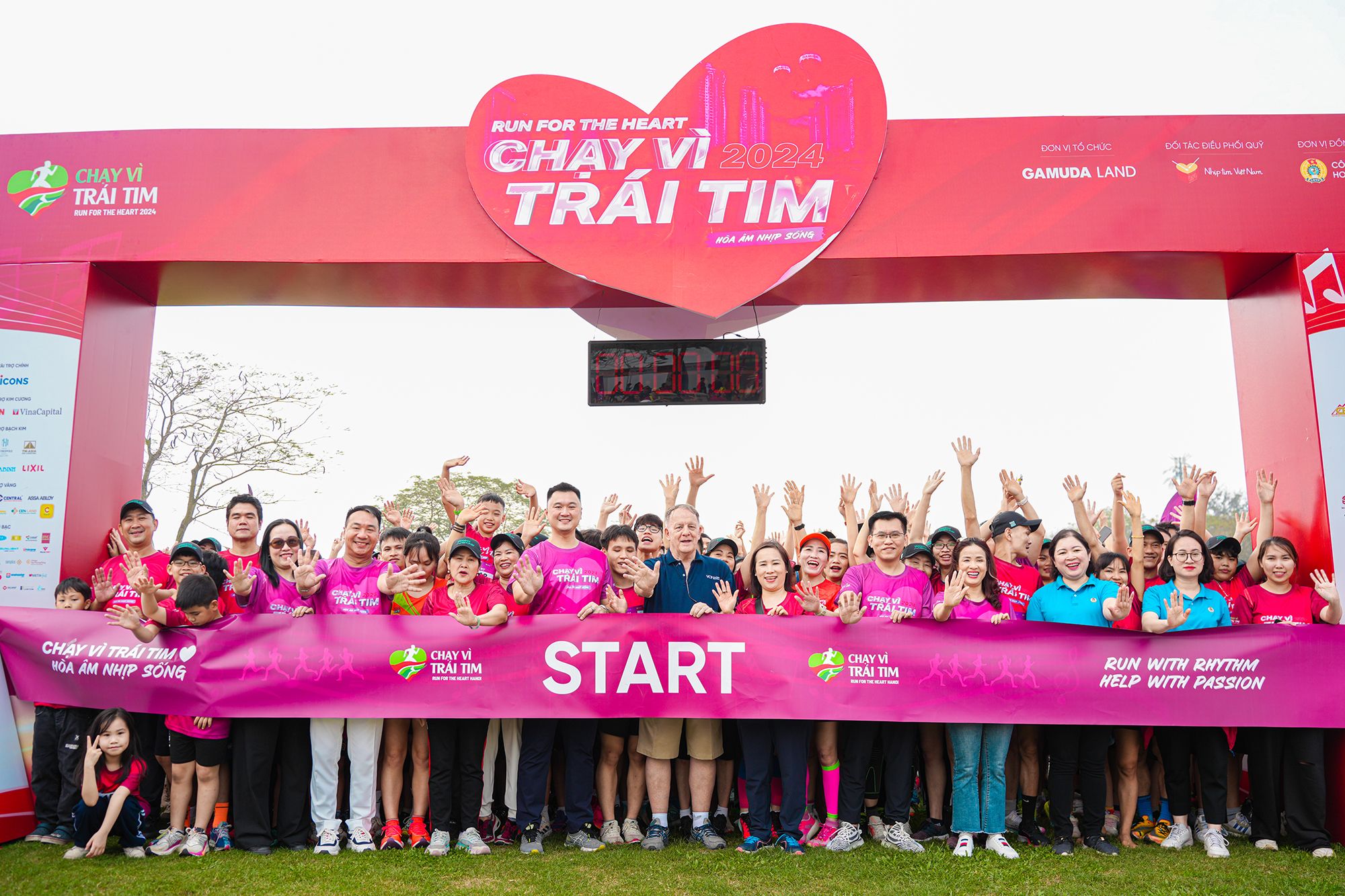 Chạy Vì Trái Tim 2024 gây quỹ được hơn 6 tỷ đồng cho trẻ em mắc bệnh tim bẩm sinh 231497-chay-vi-trai-tim-2024-gay-quy-hon-6-ty