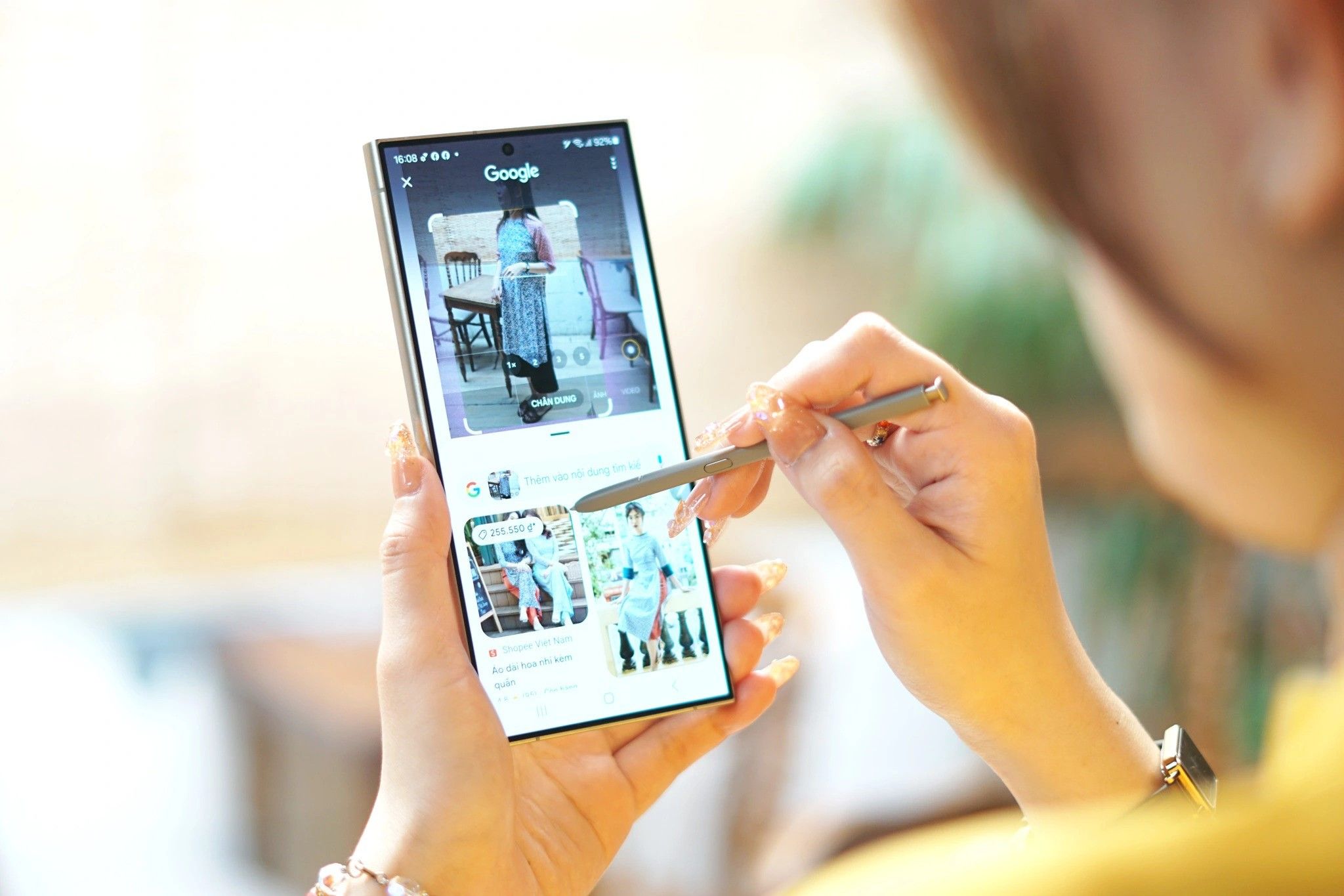 Người dùng thiết bị Galaxy thế hệ tiền nhiệm giờ đây sẽ có sự hỗ trợ của AI giúp nâng cao chất lượng cuộc sống 231527-galaxy-the-he-tien-nhiem-ho-tro-cua-ai