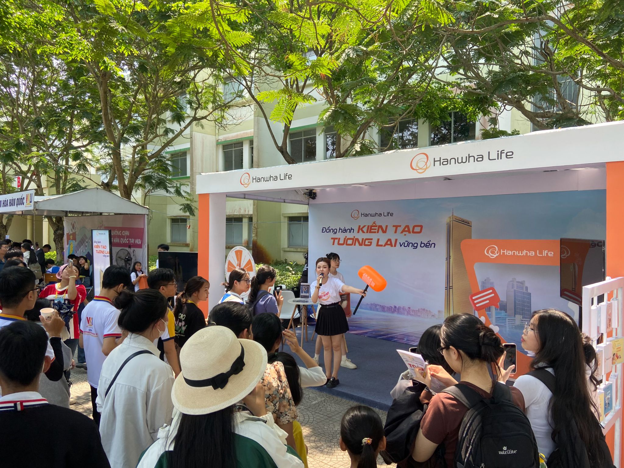 Hanwha Life đồng hành cùng Kỳ thi Olympic Tin học Miền Trung và Tây Nguyên, phát triển nhân tài ngành CNTT-TT và tài chính tại Việt Nam 231735-hanwha-life-olympic-tin-hoc-viet-nam