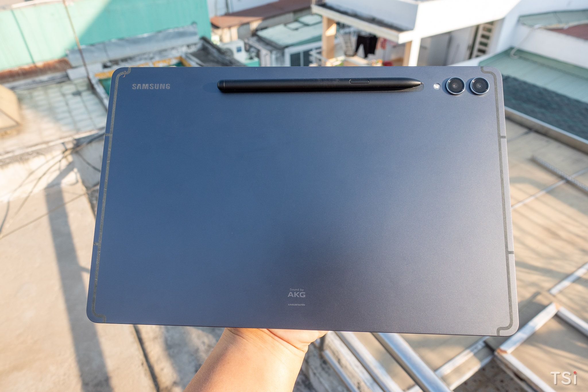 Galaxy Tab S9+ mạnh mẽ hơn với Galaxy AI Galaxy Tab S9+ mạnh mẽ hơn với Galaxy AI