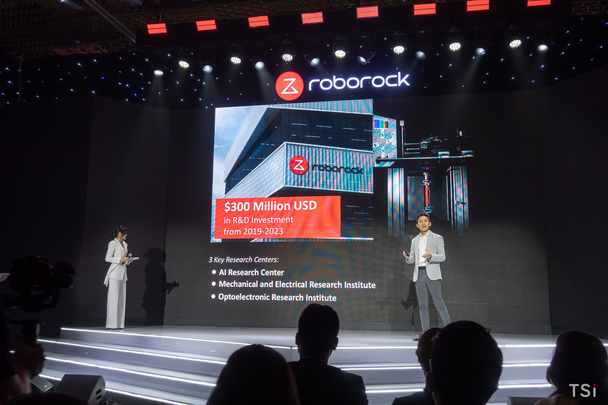 Roborock ra mắt 5 sản phẩm vệ sinh nhà cửa thông minh, giá từ 9.490.000 đồng Roborock ra mắt 5 sản phẩm vệ sinh nhà cửa thông minh, giá từ 9.490.000 đồng