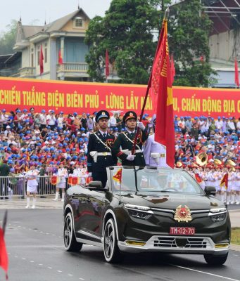 Những điểm đặc biệt về mẫu xe VinFast VF 8 mui trần tại Lễ diễu binh Chào mừng 70 năm chiến thắng lịch sử Điện Biên Phủ