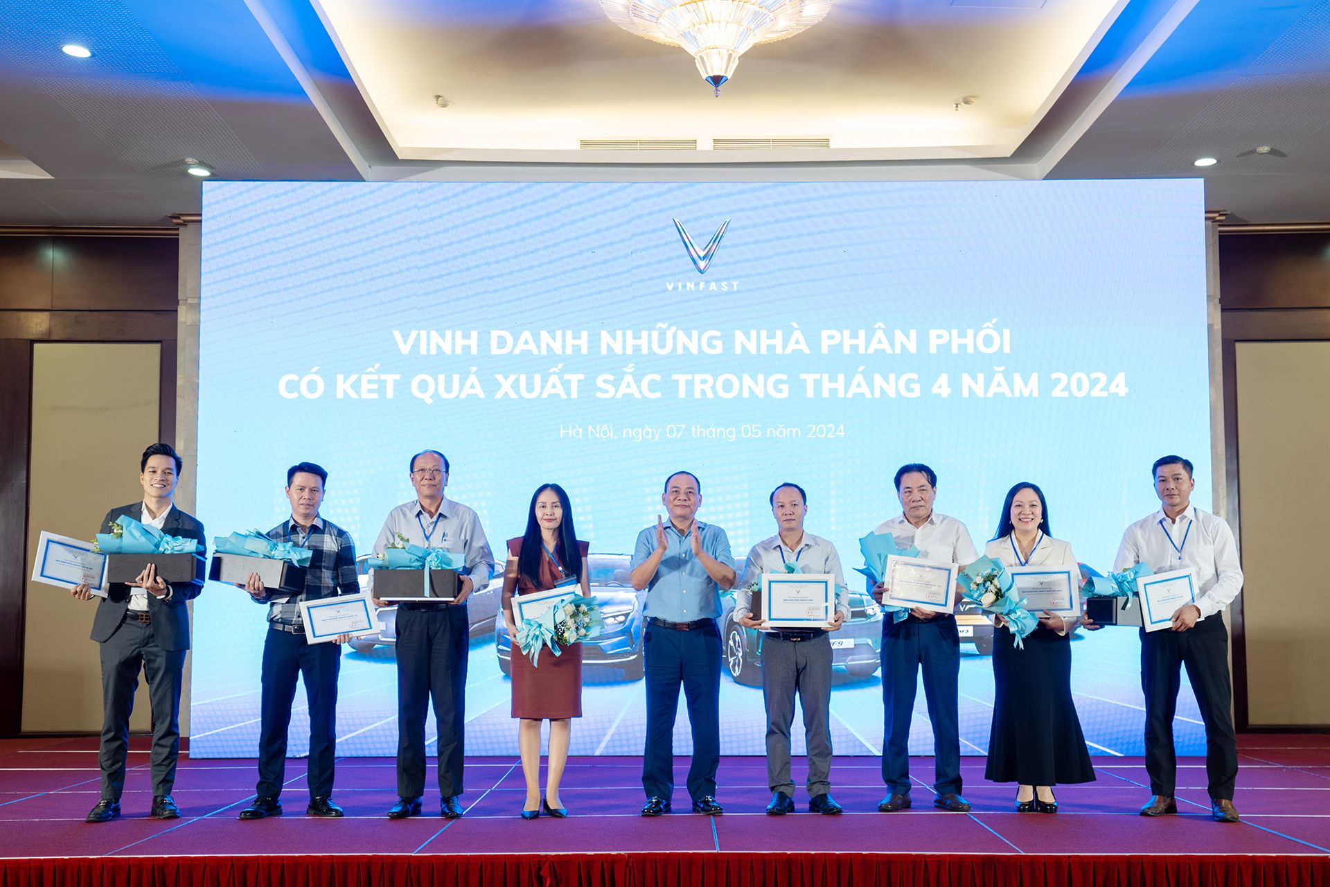 VinFast công bố nhận cọc VF 3 với giá đặc biệt chỉ từ 235 triệu đồng 233310-vinfast-vf-3-gia-chi-tu-235-trieu