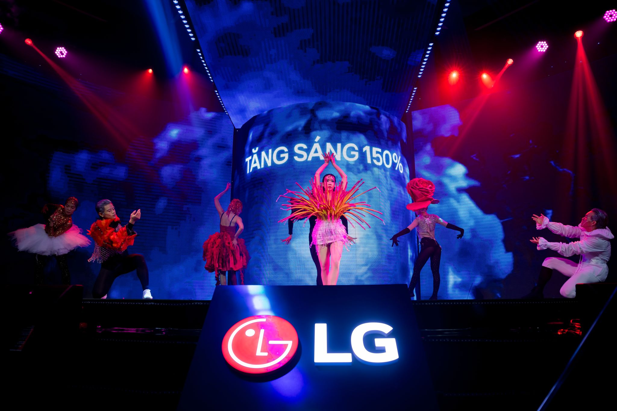 LG trình làng loạt TV 2024: Hành trình khai phóng kỷ nguyên đa tuyệt đỉnh từ vị thế người dẫn đầu 234227-lg-tv-2024-ky-nguyen-da-tuyet-dinh