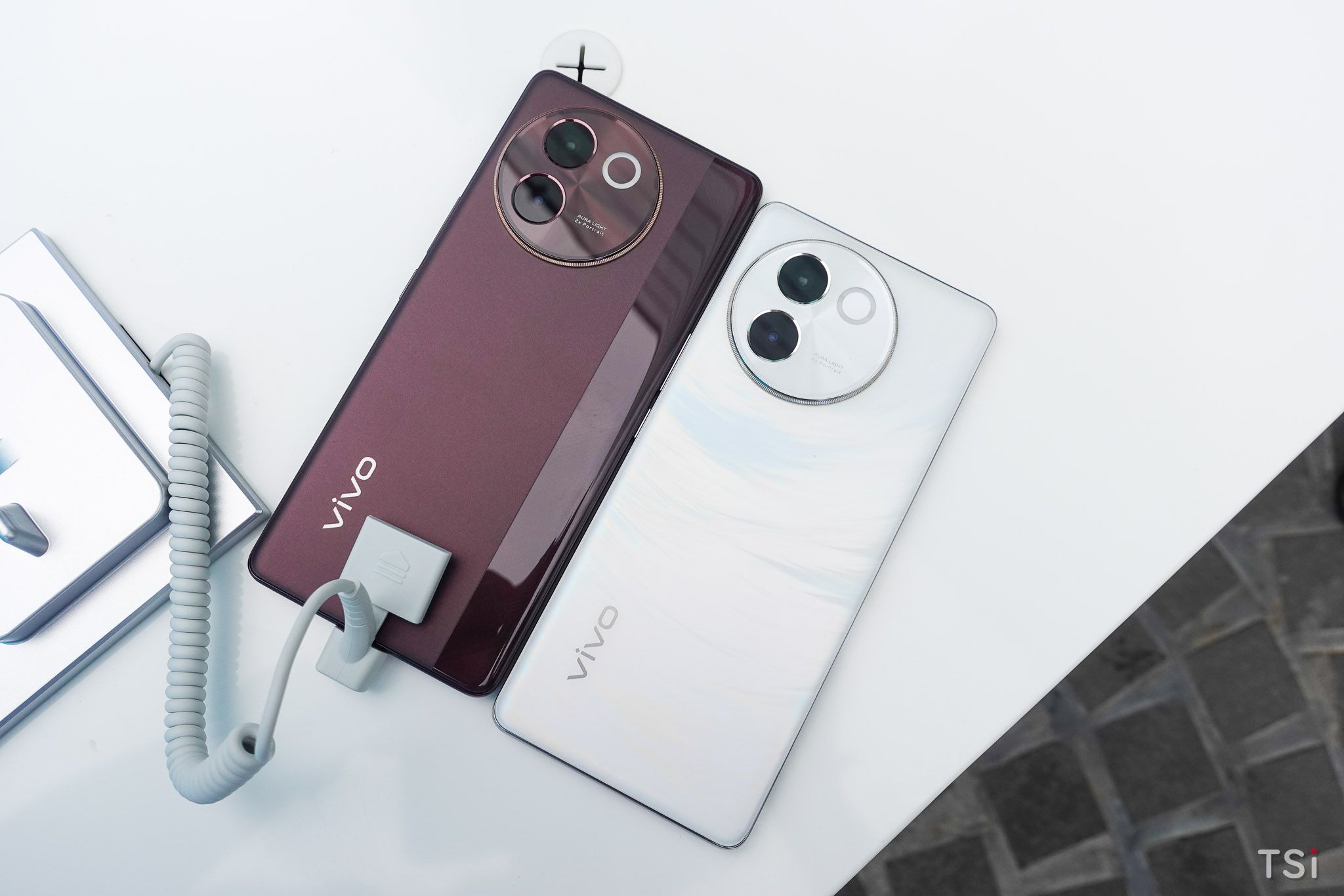 Bộ đôi vivo V30 5G / V30e 5G mở bán từ ngày mai 18/5 Bộ đôi vivo V30 5G / V30e 5G mở bán từ ngày mai 18/5