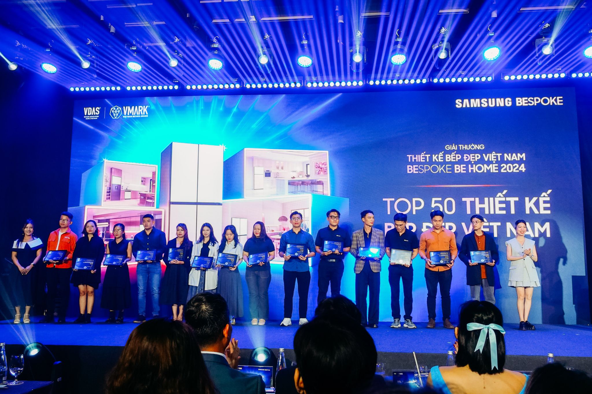 Samsung vinh danh các tác phẩm chiến thắng Giải Thưởng Thiết Kế Bếp Đẹp Việt Nam – Bespoke Be Home 2024 Samsung vinh danh các tác phẩm chiến thắng Giải Thưởng Thiết Kế Bếp Đẹp Việt Nam – Bespoke Be Home 2024