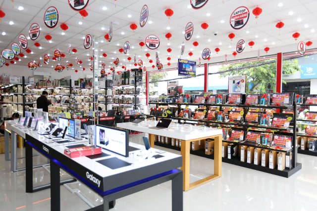 235649-fpt-shop-ky-vong-doanh-thu-tuu-truong-11