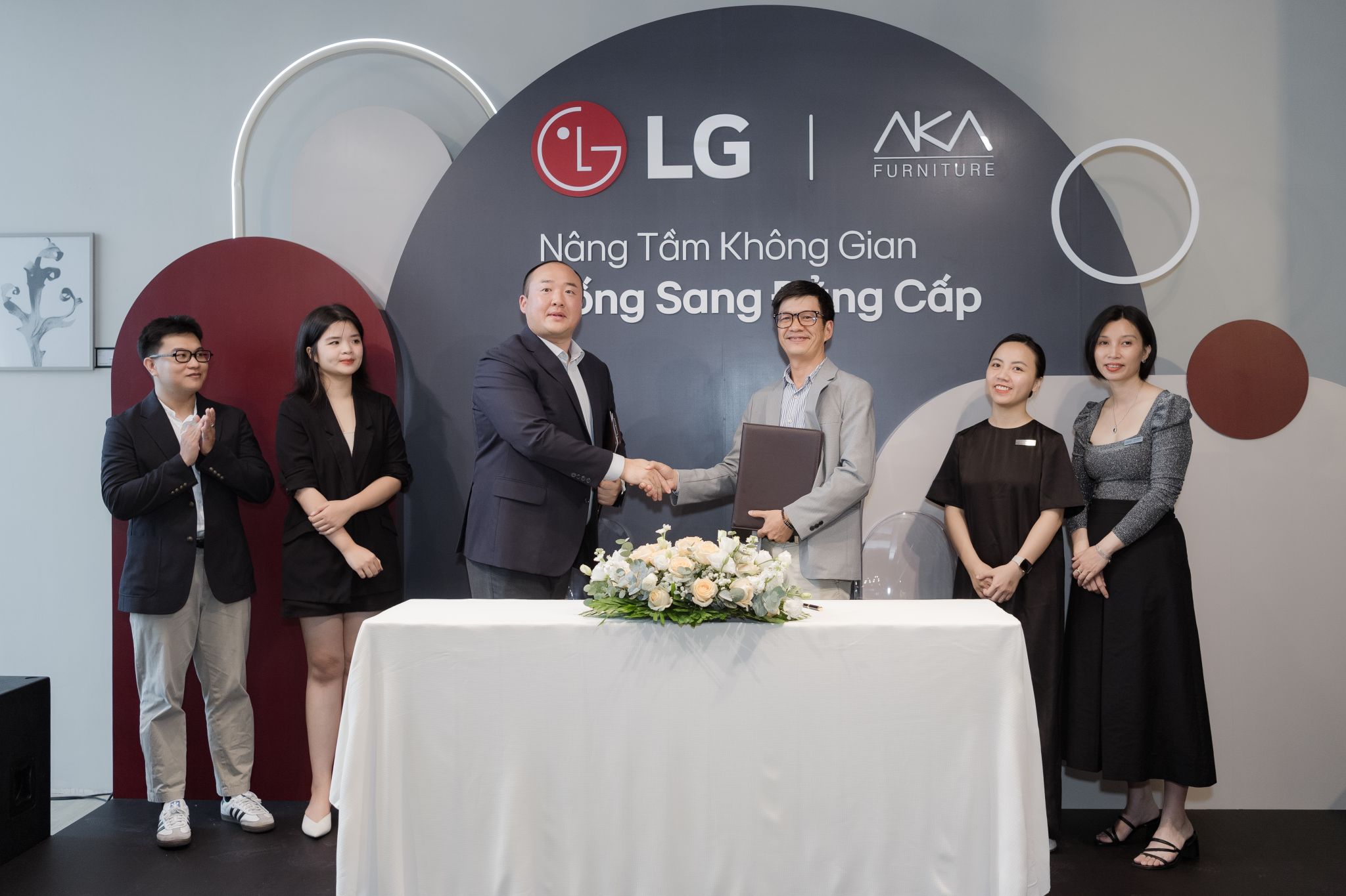 LG Electronics và AKA Furniture hợp tác nhằm hoàn thiện và nâng cao trải nghiệm người dùng 236915-lg-electronics-aka-furniture-hop-tac