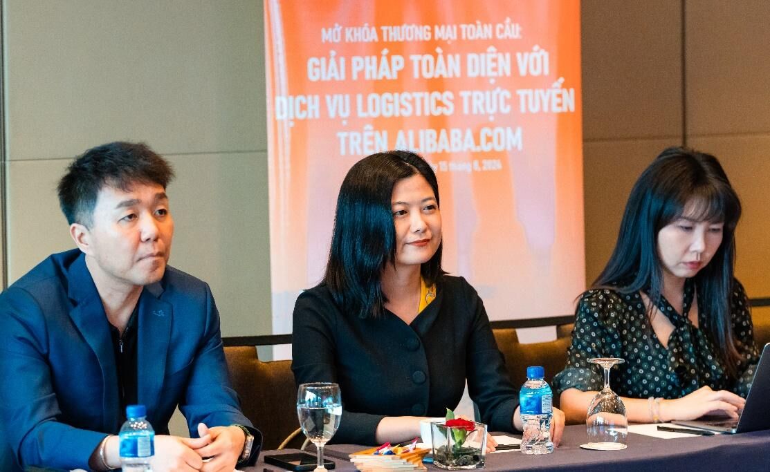 Alibaba.com ra mắt dịch vụ logistics trực tuyến, tăng cường cam kết với các doanh nghiệp Việt Alibaba.com ra mắt dịch vụ logistics trực tuyến, tăng cường cam kết với các doanh nghiệp Việt