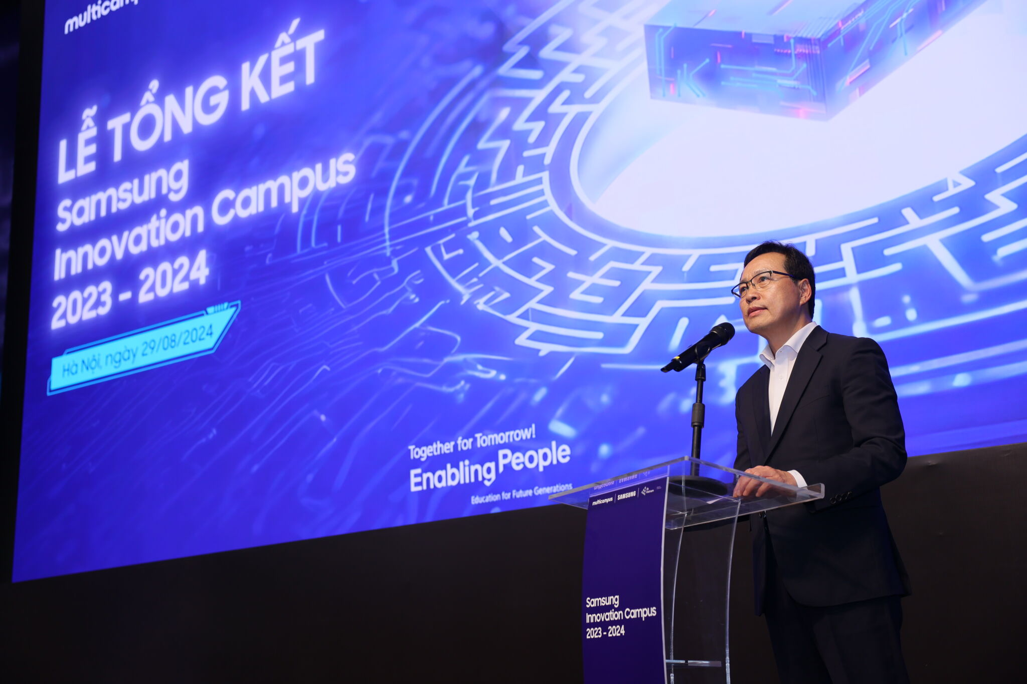 Samsung Việt Nam tổng kết chương trình phát triển nhân tài công nghệ Samsung Innovation Campus 2023-2024