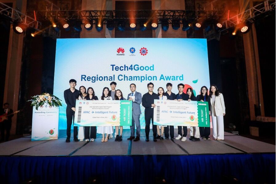 Sinh viên Việt Nam giành giải Nhất cuộc thi Tech4Good khu vực Châu Á - Thái Bình Dương do Huawei tổ chức Sinh viên Việt Nam giành giải Nhất cuộc thi Tech4Good khu vực Châu Á - Thái Bình Dương do Huawei tổ chức
