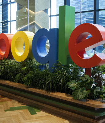 Google bước sang tuổi 26: từ nhà để xe của Susan Wojcicki đến đế chế công nghệ toàn cầu