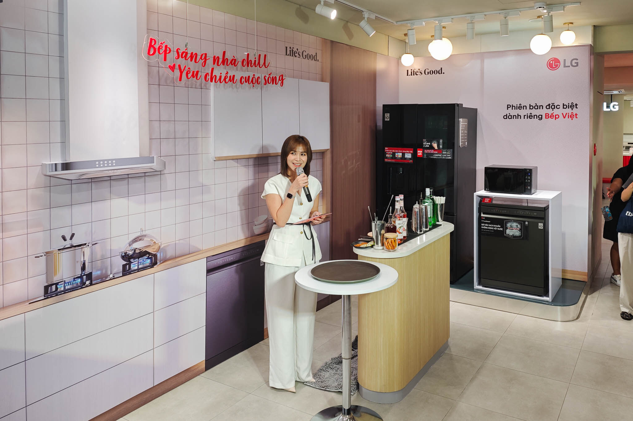 Trải nghiệm bếp sáng nhà 'chill', yêu chiều cuộc sống với các tủ lạnh LG thiết kế cho căn bếp Việt Trải nghiệm bếp sáng nhà 'chill', yêu chiều cuộc sống với các tủ lạnh LG thiết kế cho căn bếp Việt