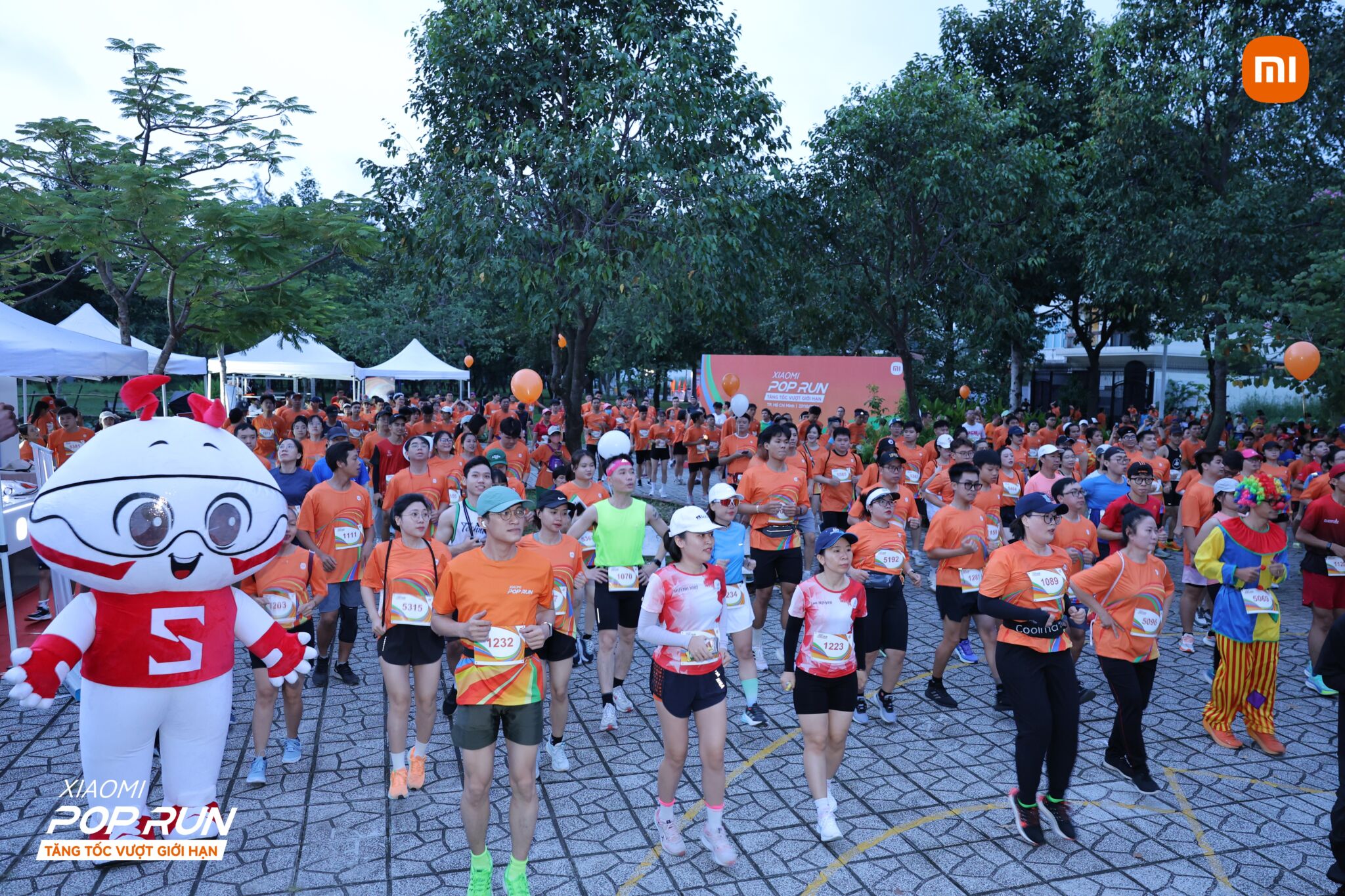 Xiaomi POP Run 2024 đánh dấu cột mốc 17.000 chiếc Xiaomi Smart Band 9 đã được khách hàng đón nhận Xiaomi POP Run 2024 đánh dấu cột mốc 17.000 chiếc Xiaomi Smart Band 9 đã được khách hàng đón nhận